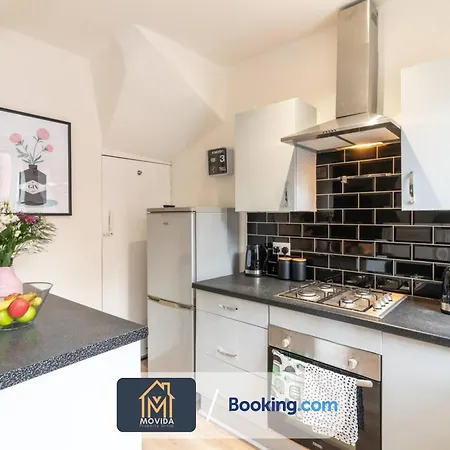 Apartment The Hyde Away: Chic Urban Two-bedroom House Leeds (West Yorkshire)