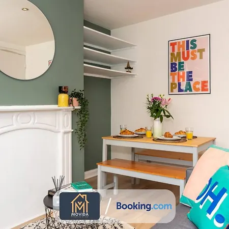 Apartment The Hyde Away: Chic Urban Two-bedroom House