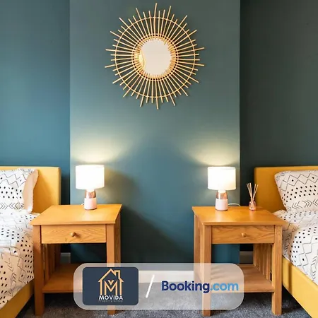The Hyde Away: Chic Urban Two-bedroom House * Leeds (West Yorkshire)