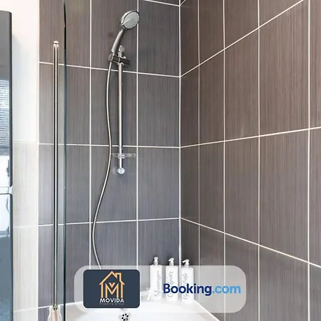 The Hyde Away: Chic Urban Two-bedroom House Apartment Leeds (West Yorkshire)